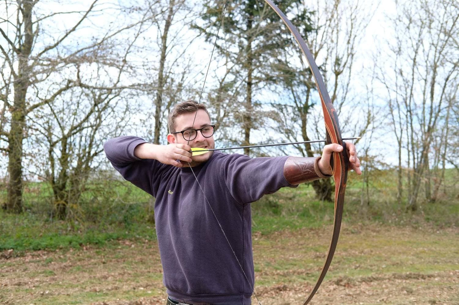 Teilnehmer im vollen Auszug mit dem Langbogen